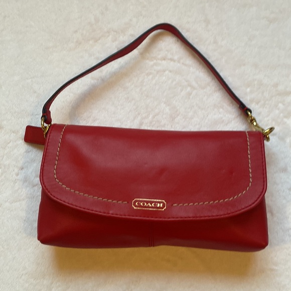 Coach wallet no tags.     #2 - Picture 12 of 13